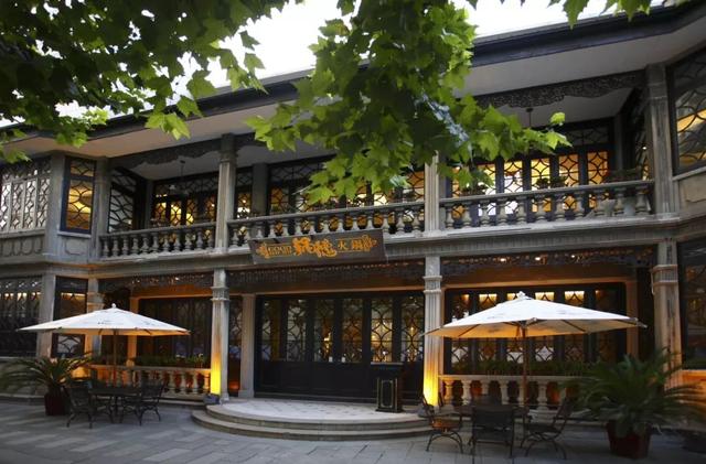 上海鍋德火鍋新天地店一夜人去樓空，又一家高端餐飲關門！