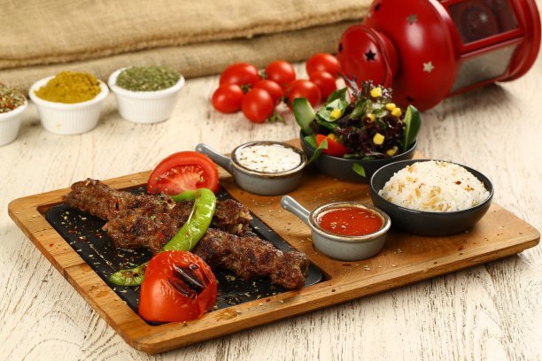 輕餐飲策劃，全力搶占輕餐市場